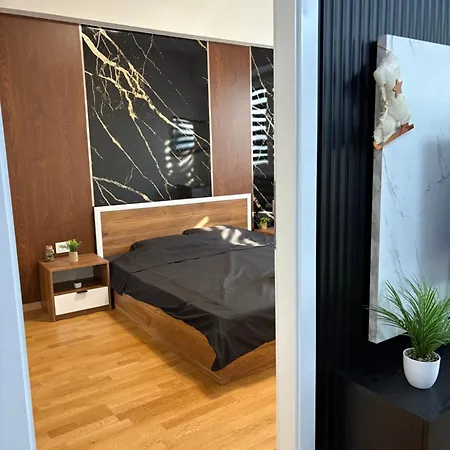 Aurora דירה סקופיה